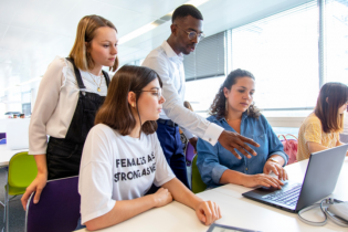 Dauphine 2019 - Etudiants à la bibliothèque de l'université